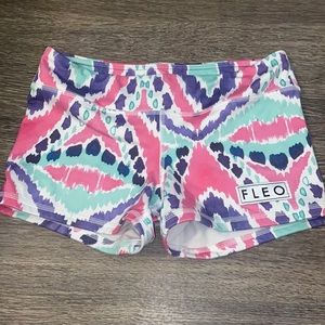 Fleo shorts 3.25 length